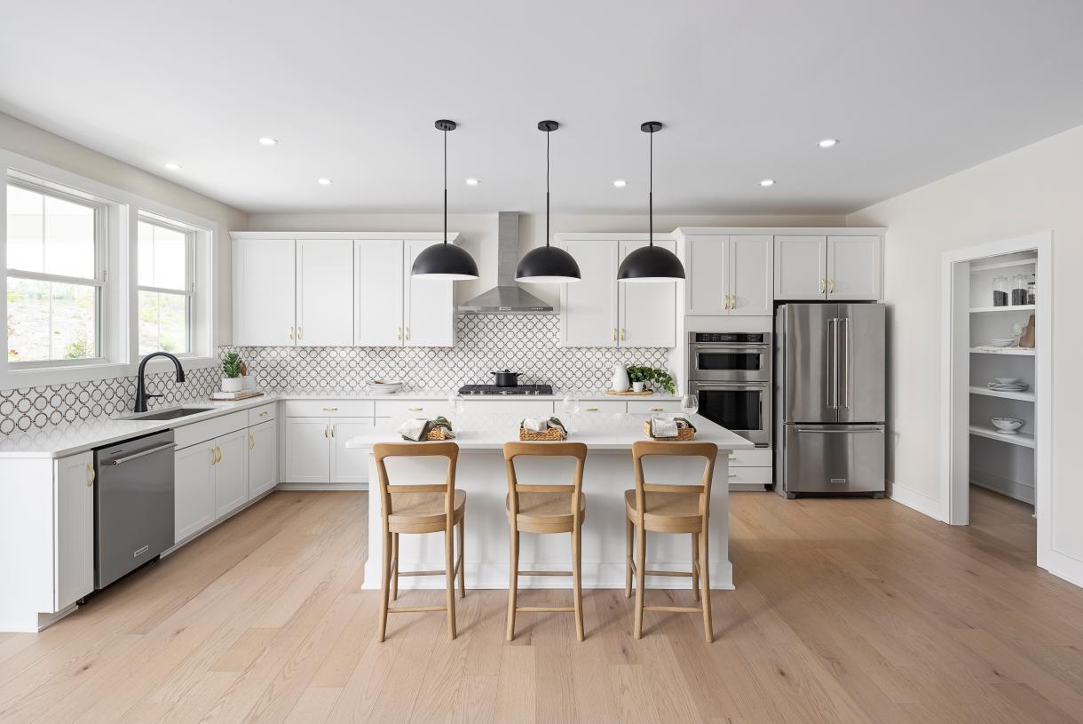 casa en Tomlinson Pointe - Longford Collection por Toll Brothers