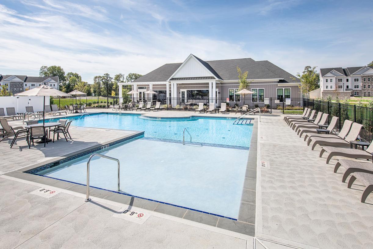 casa en Canter Square por Toll Brothers