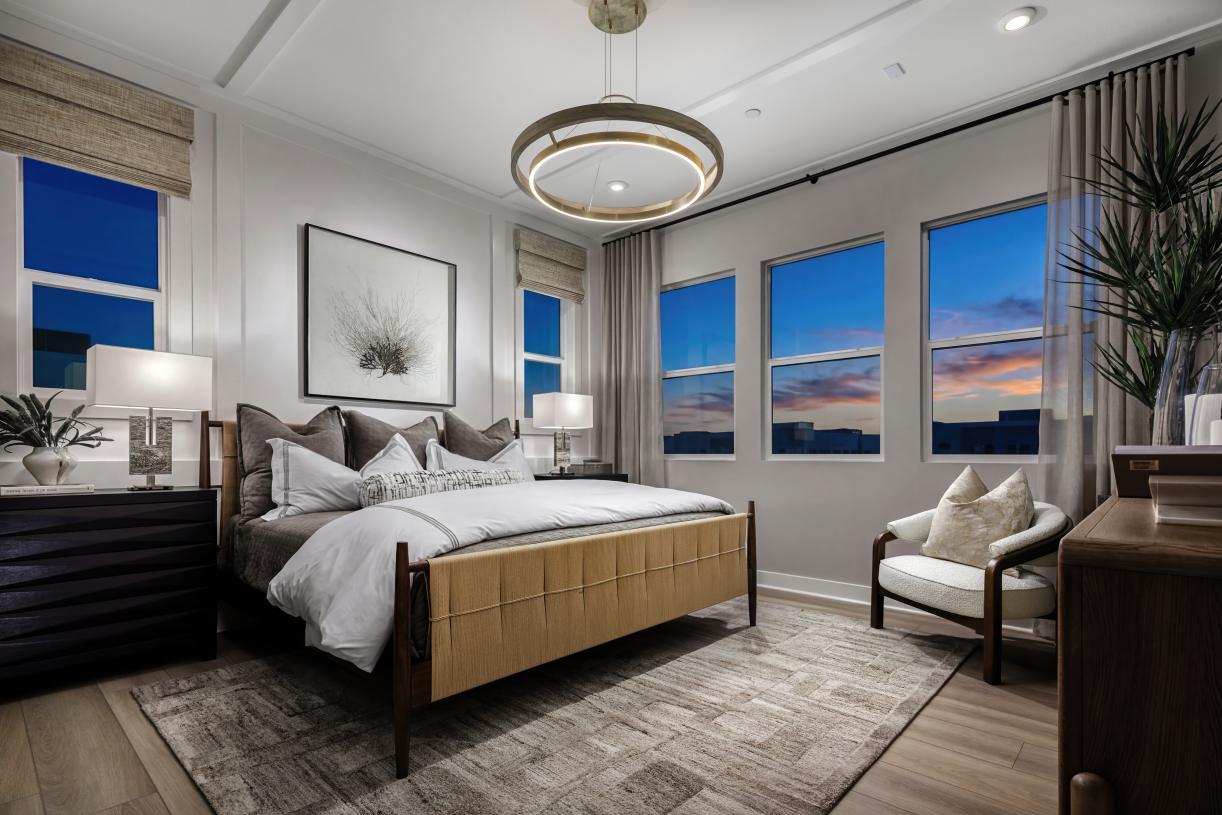 casa en Ironridge at Metro Heights por Toll Brothers