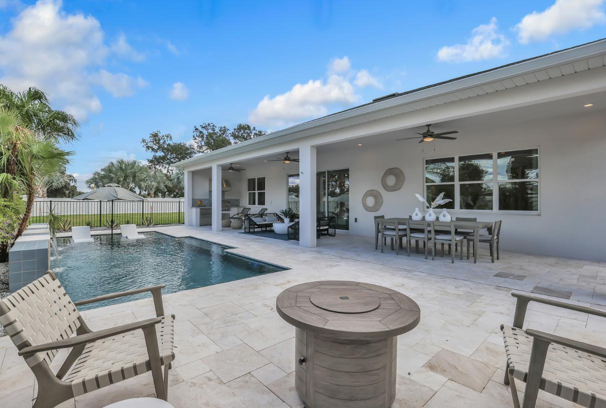 casa en Riverside Oaks - Estates Collection por Toll Brothers