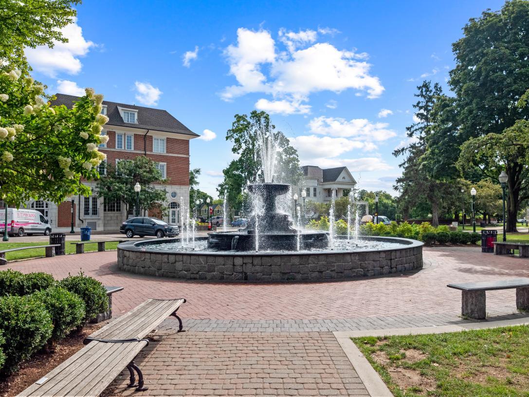 casa en The Towns at Plymouth Walk por Toll Brothers