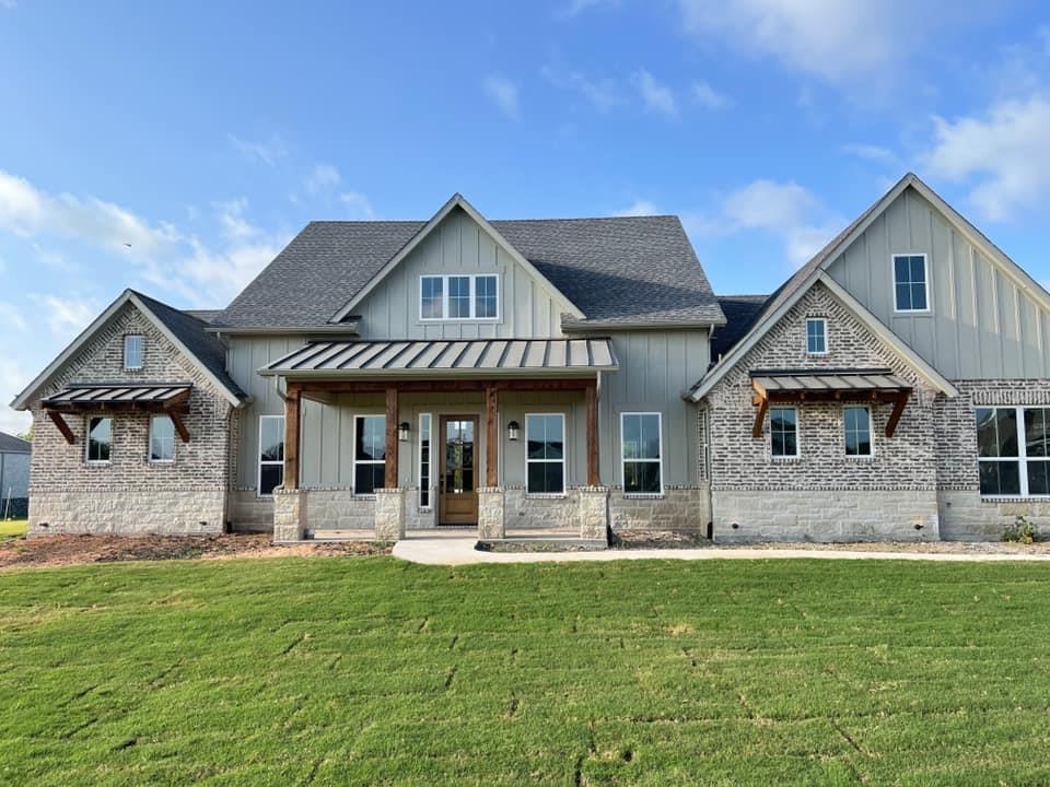 casa en Tony Miller Construction por Tony Miller Construction