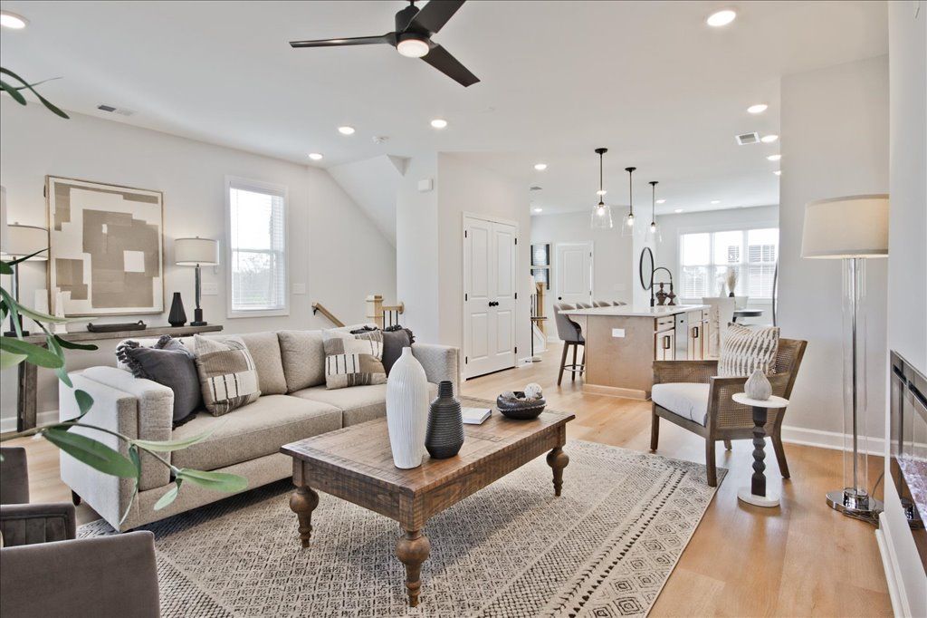 casa en East Park Village por Traton Homes