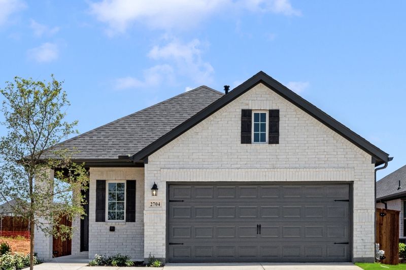 310 Hope Orchards Drive. Lavon, TX 75166
