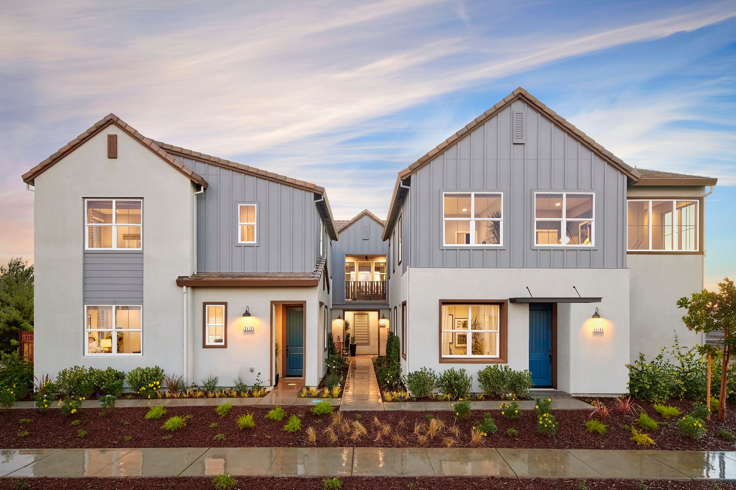 casa en Hideaway at River Islands por Van Daele Homes