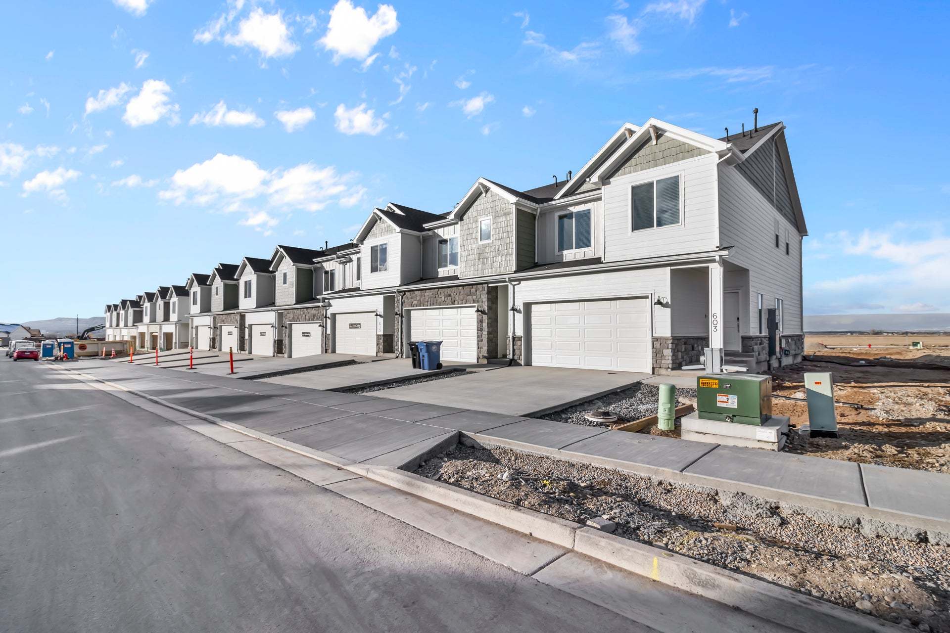 casa en Meadows at Sky View - Smithfield (Townhomes) por Visionary Homes