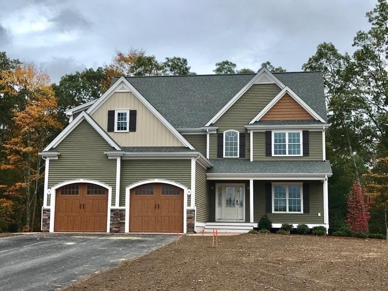 Brigham Hill Estates Phase III por W.B. Construction & Development en Providence-Warwick Massachusetts