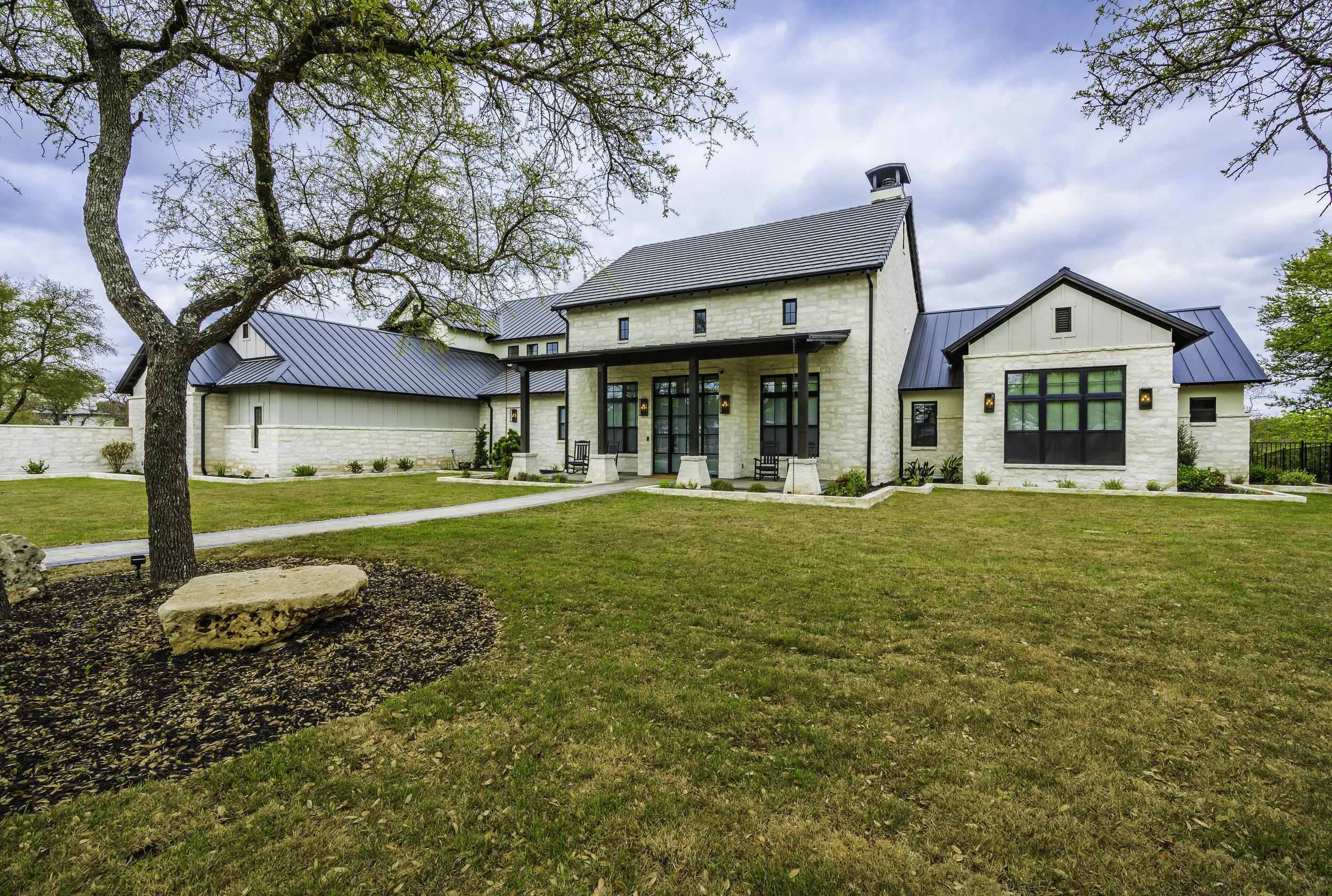 casa en Lake Hills Custome Homes LLC por Lake Hills Custome Homes LLC