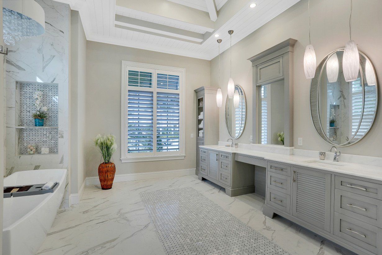 Aqua Custom Homes,34145