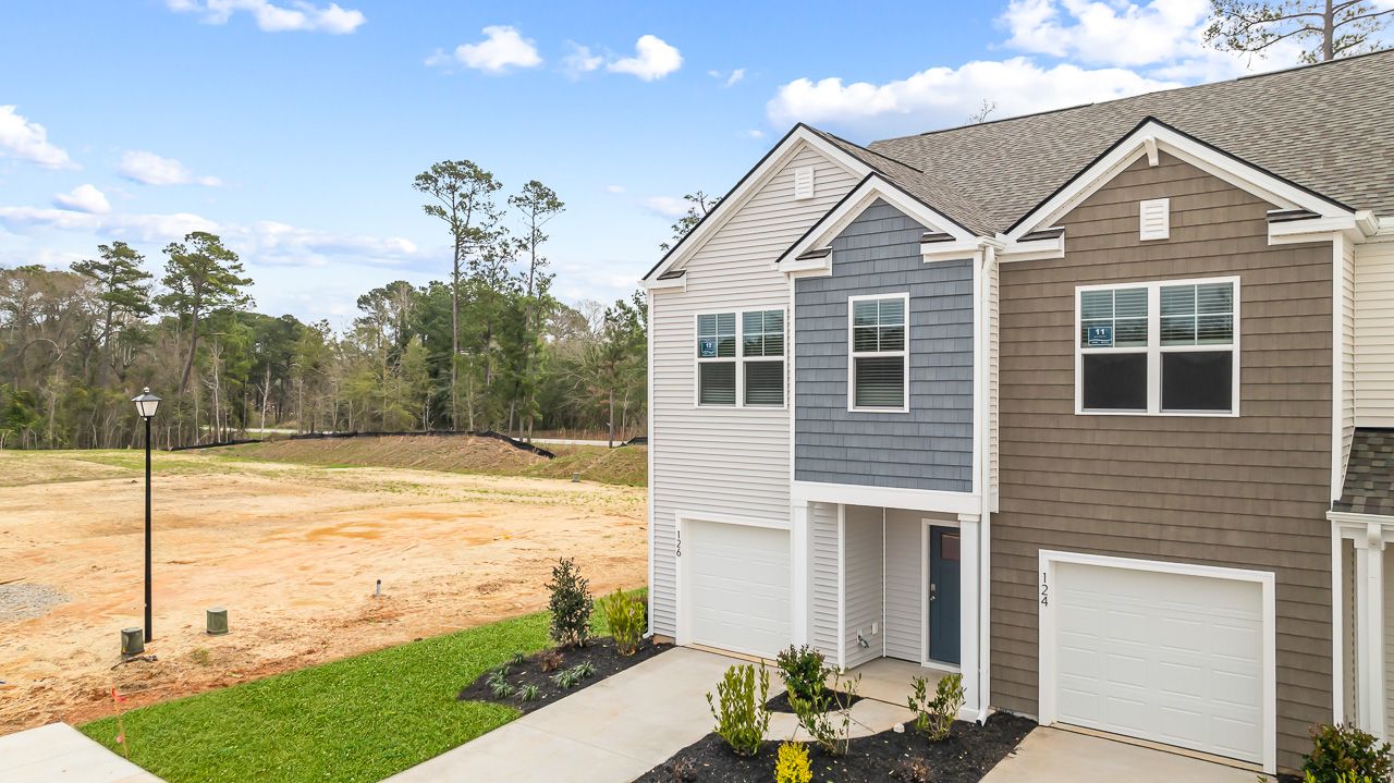 Exterior:Elevation Image 0.
