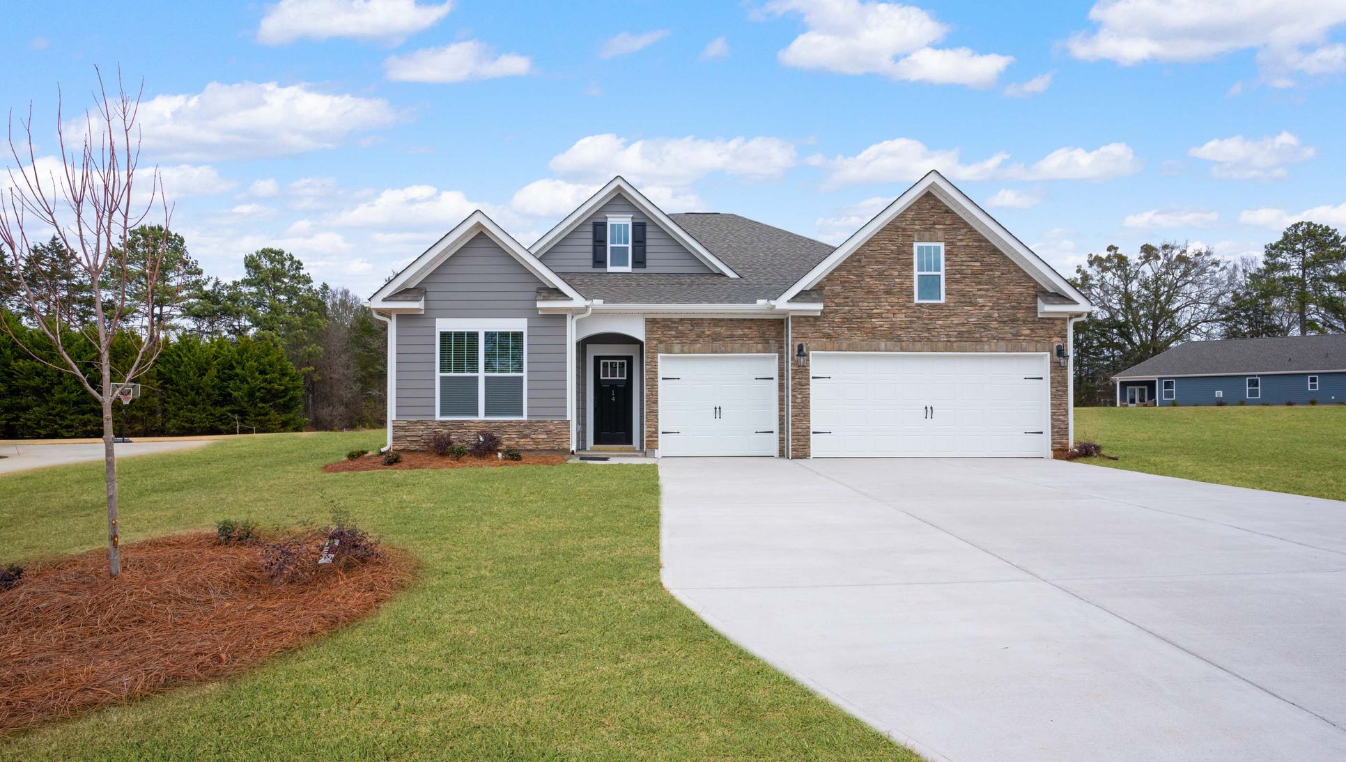 Exterior:Elevation Image 0.