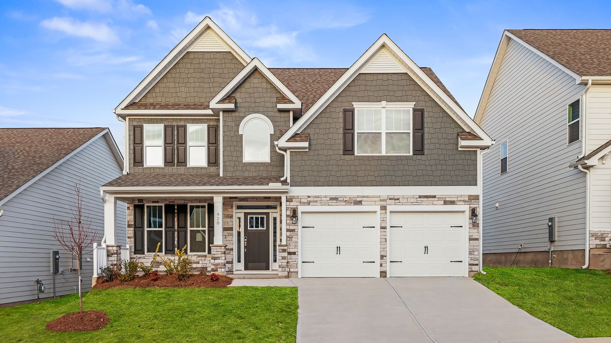 Exterior:Elevation Image 0.