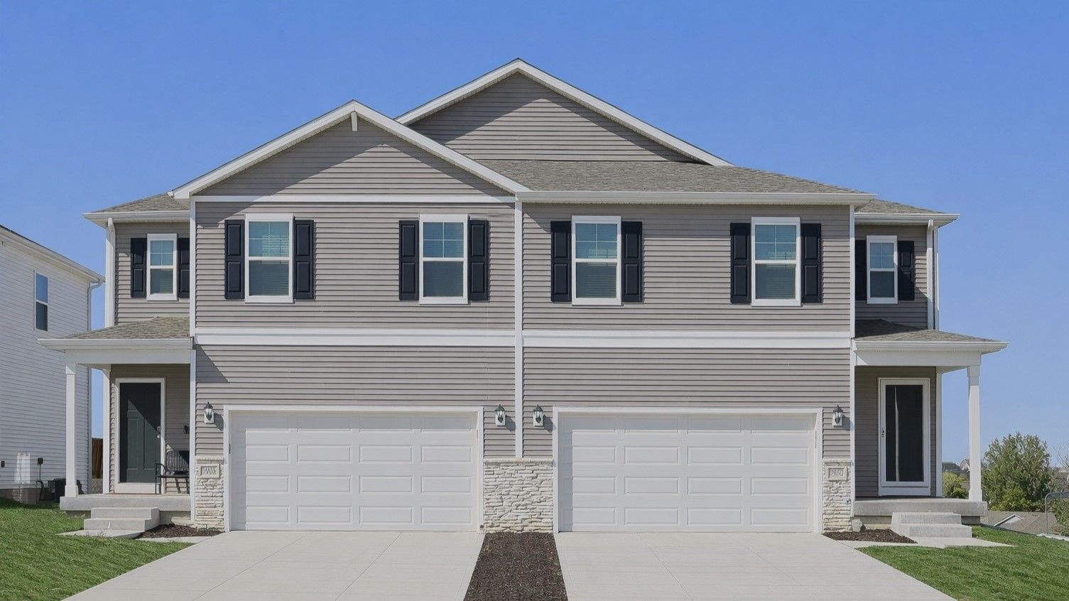 Exterior:Elevation Image 0.