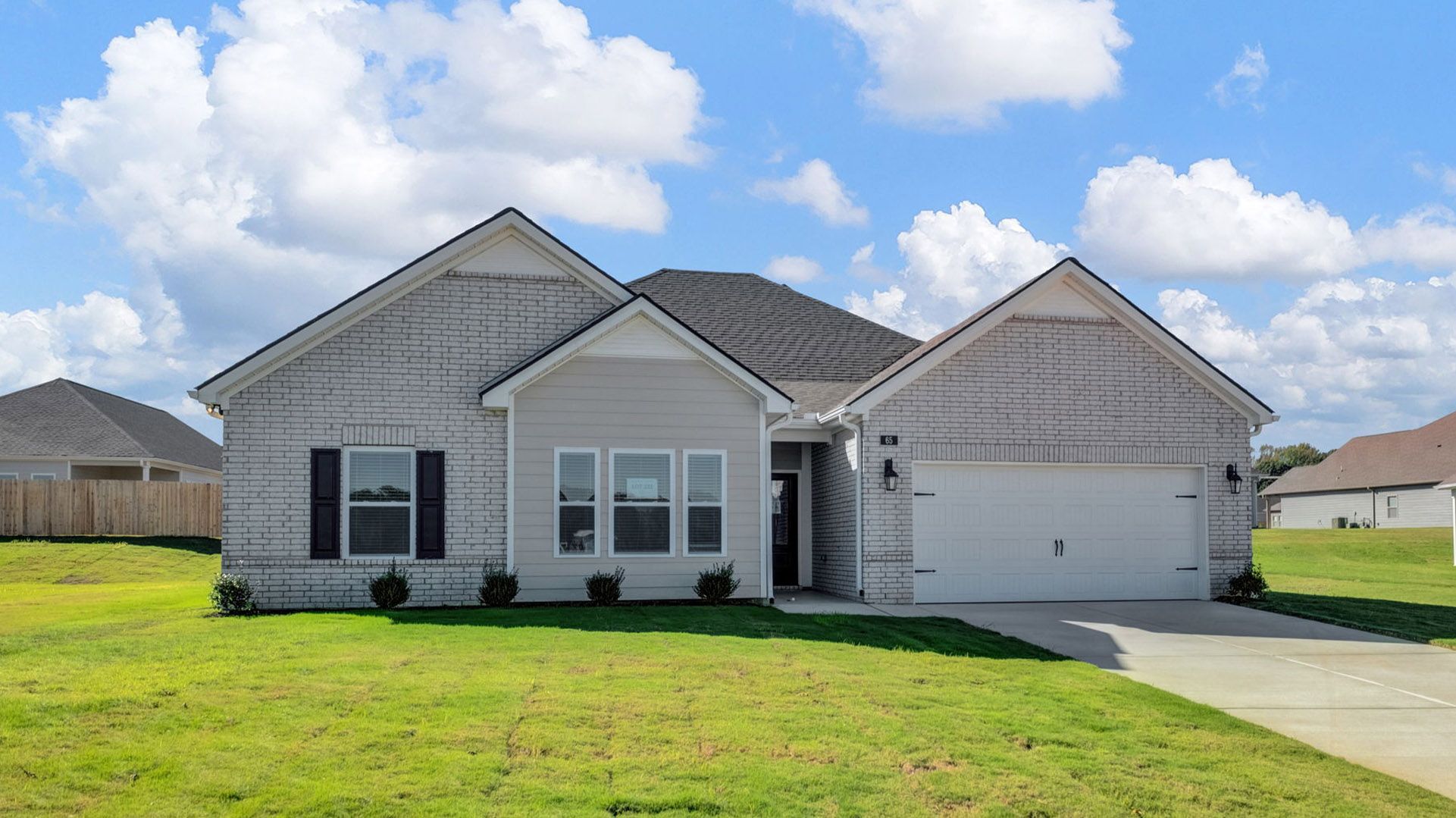 Exterior:Elevation Image 0.