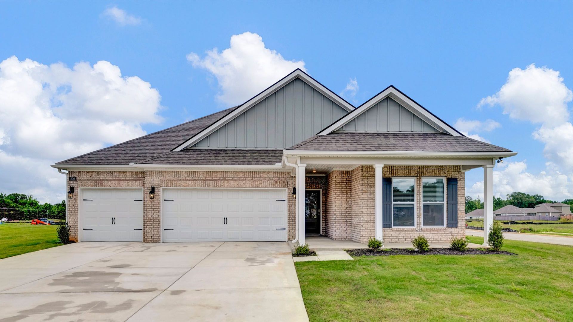 Exterior:Elevation Image 0.