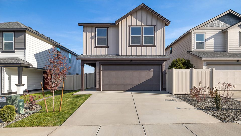 Exterior:Elevation Image 0.