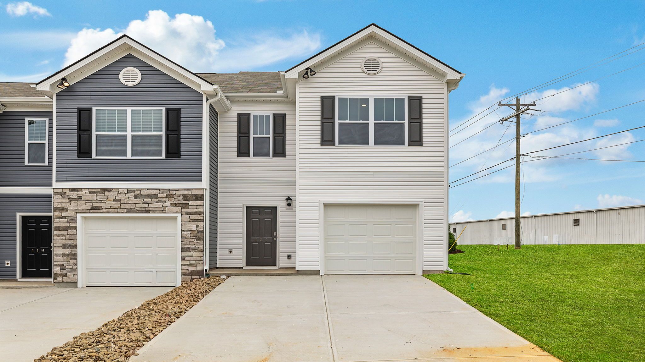 Exterior:Elevation Image 0.
