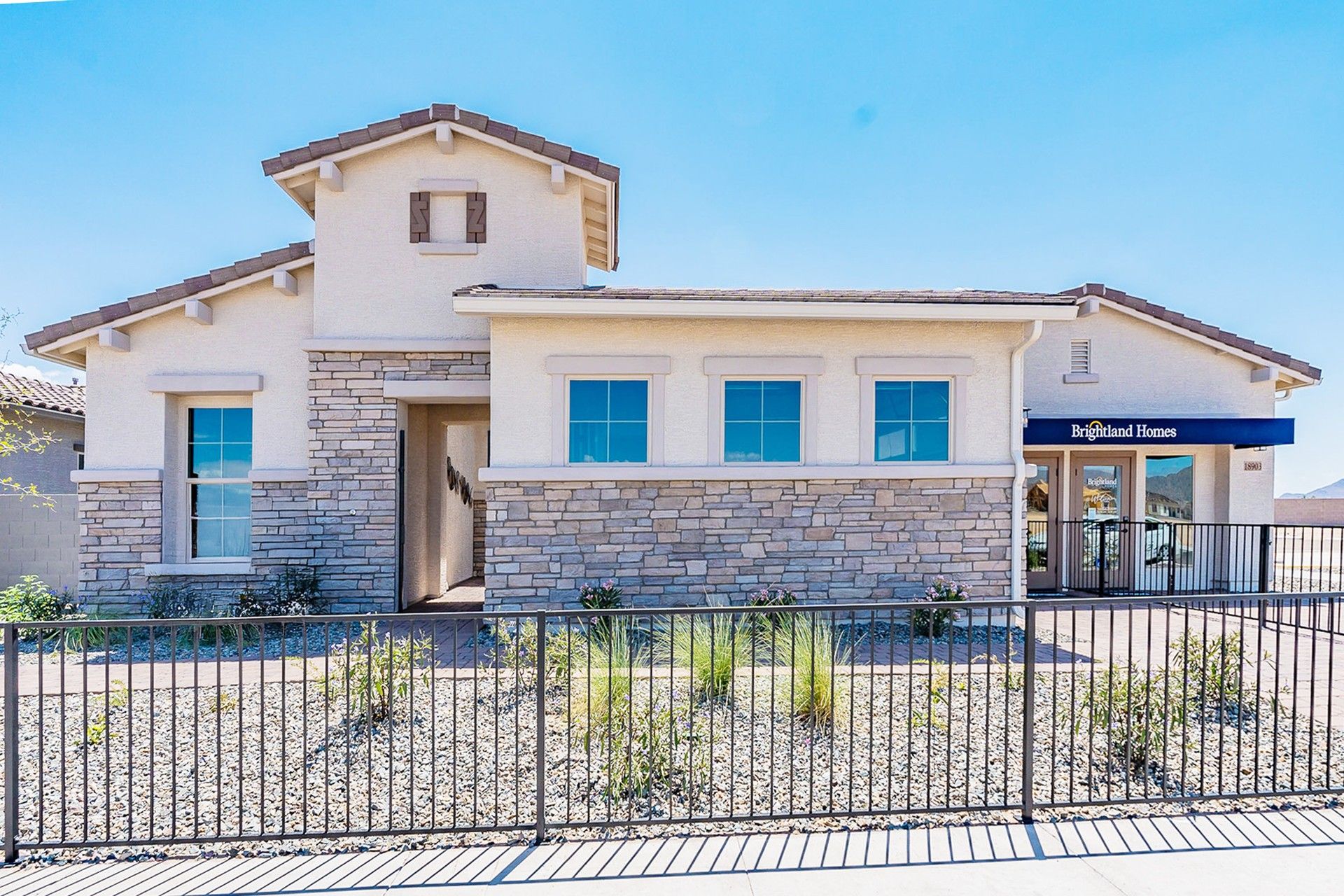 Elegant Single-Story Home in Windrose Community, Buckeye