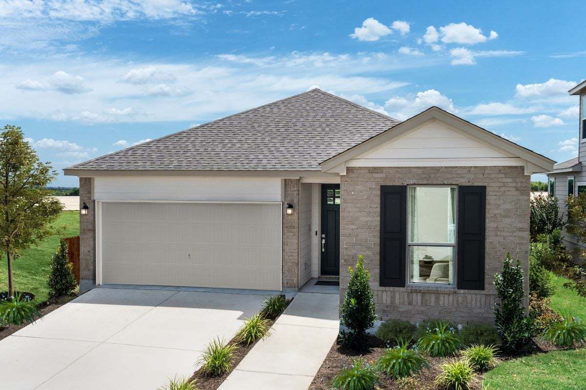 Exterior:Front exterior