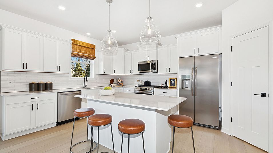 E N12 Bristol Kitchen 4of5 F1 042425