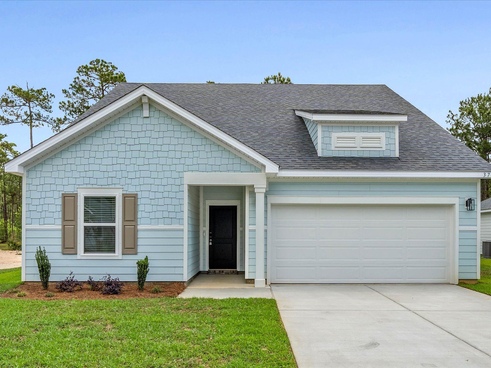 Front Exterior:Front Exterior