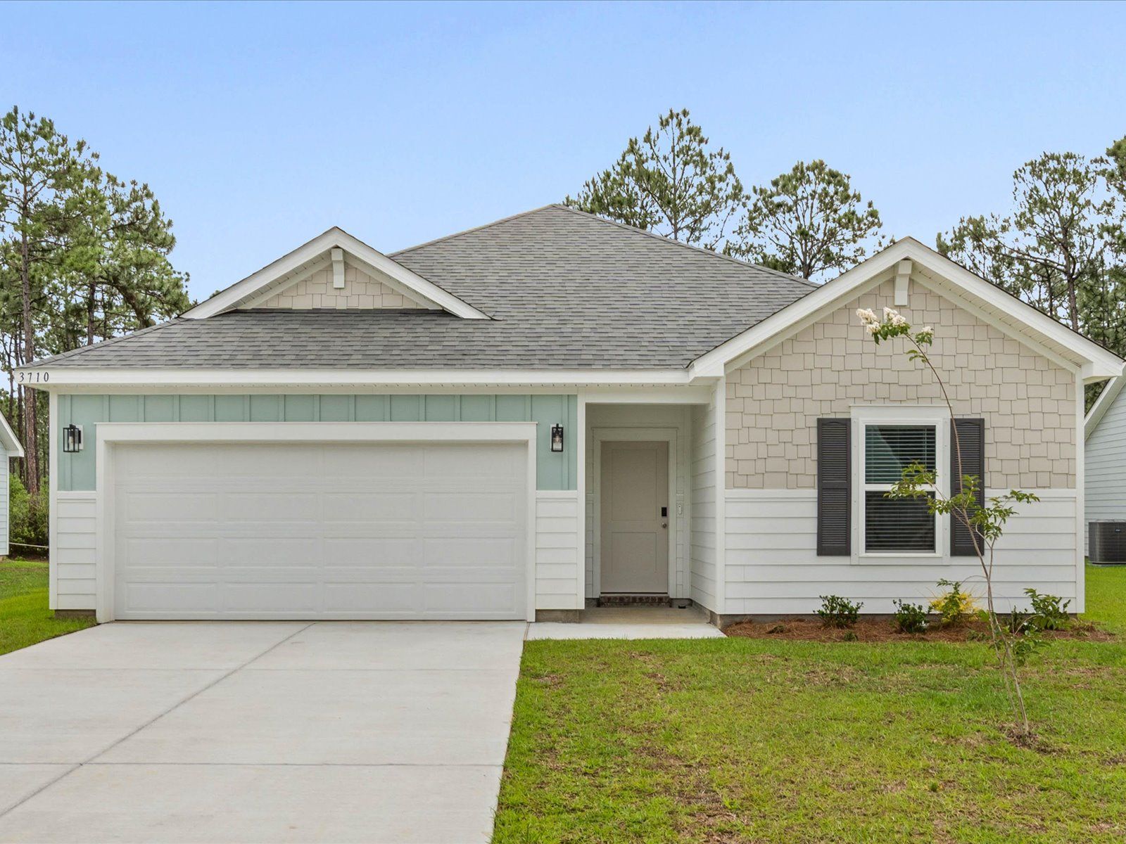 Front Exterior Elevation:Front Exterior Elevation