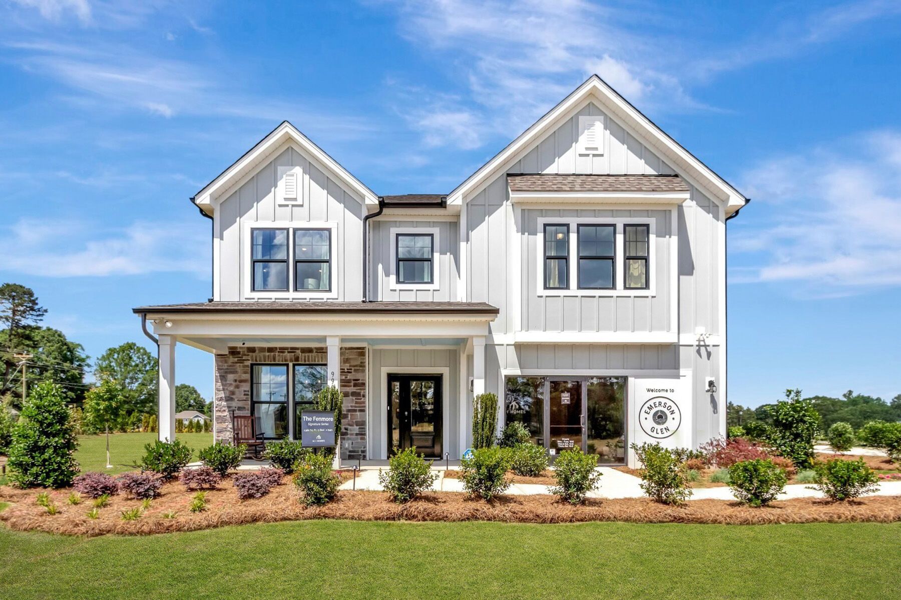 Front Exterior:Front Exterior