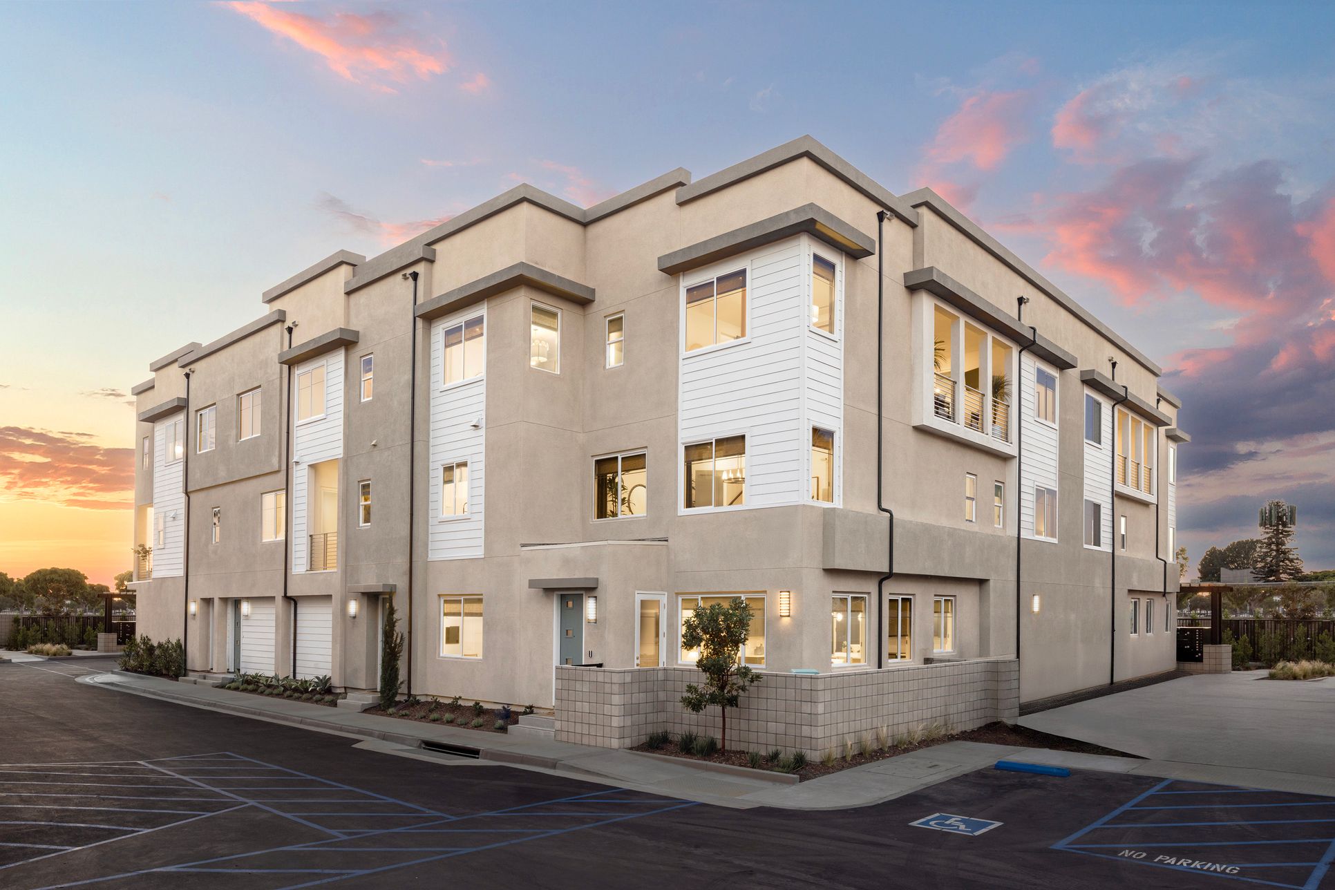 Gage-Twilight Front Exterior - Model Photography - Risewell Homes