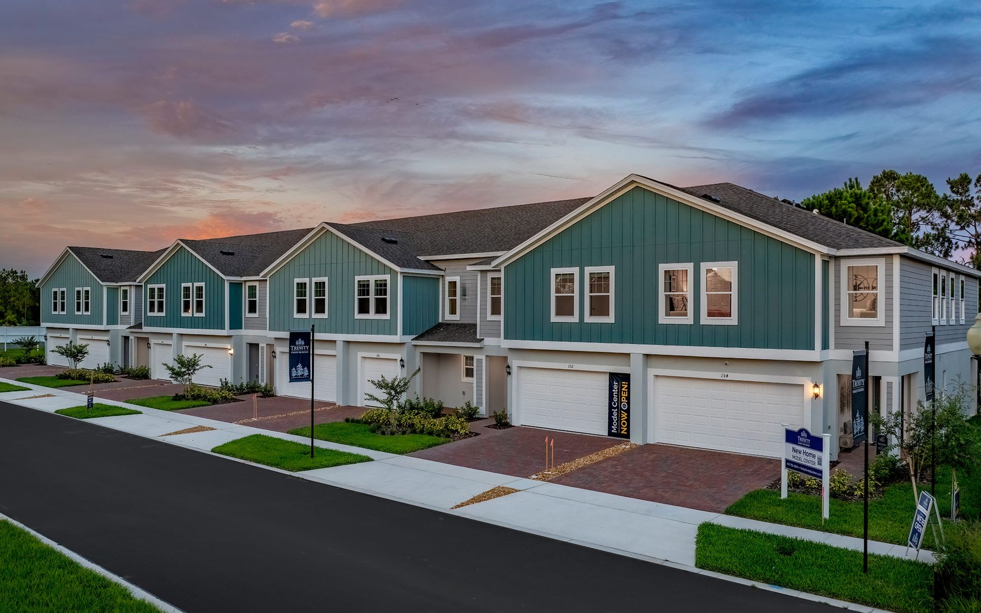 Mustang end unit at Blue Springs Reserve by Trinity Family Builders:Mustang end unit at Blue Springs Reserve by Trinity Family Builders